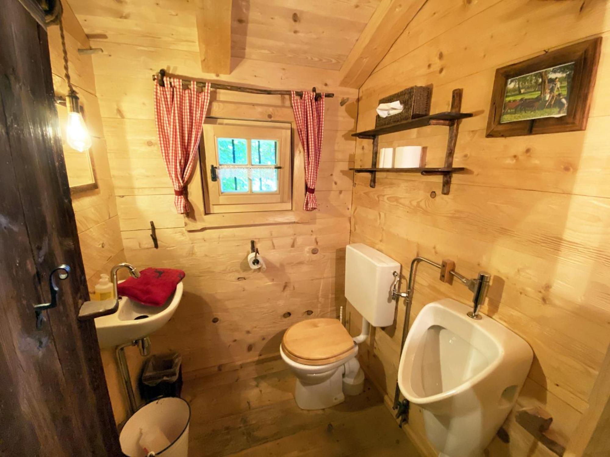Eco Friendly Chalet Near The Lake In Asten Tittmoning Exteriér fotografie